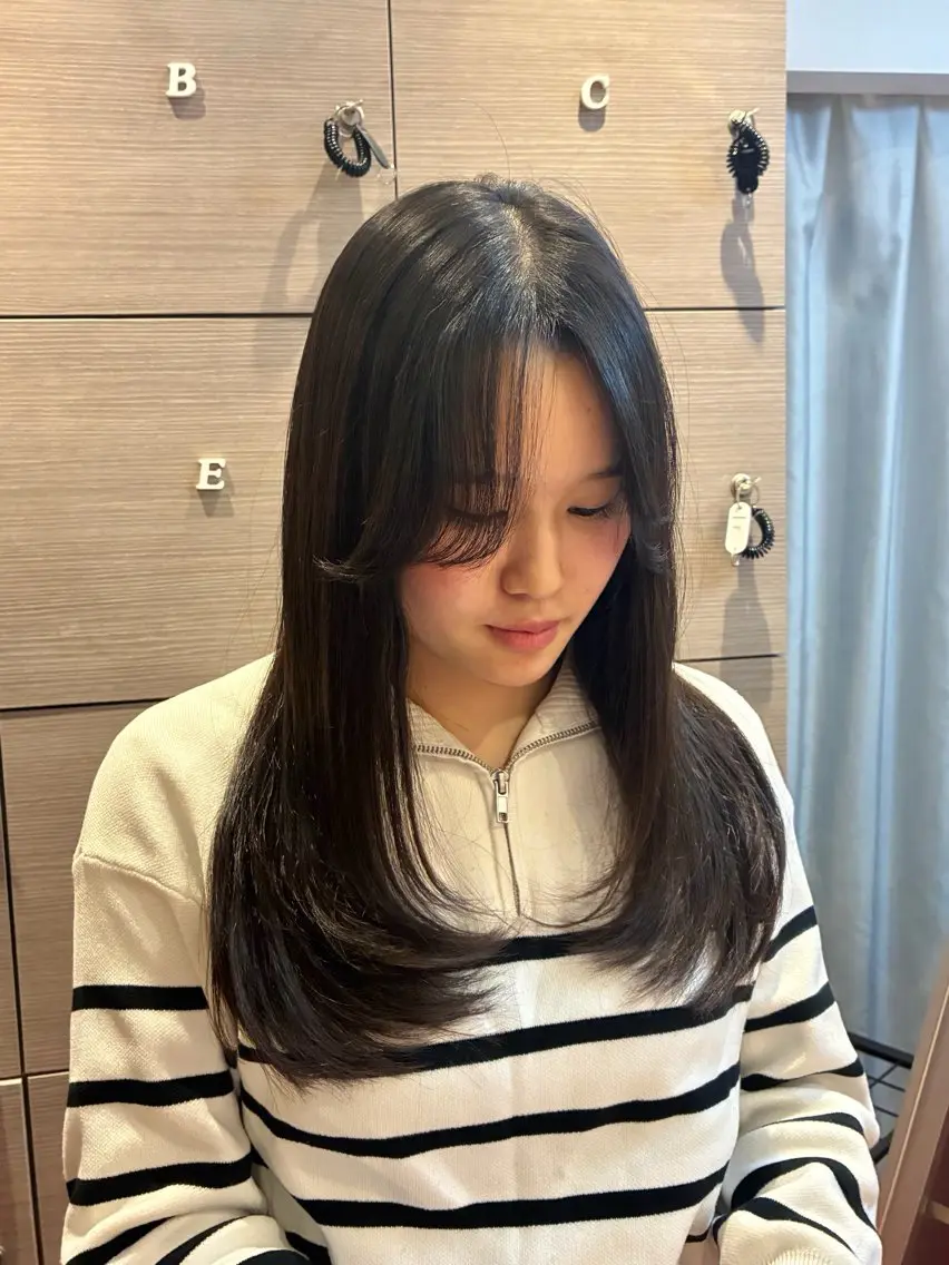 ロング 韓国風ヘア レイヤーカット 上山 紗希🌟のヘアスタイル