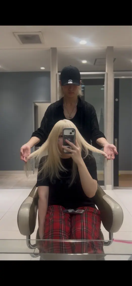 カラー ヘアカラー 鈴木 瑛郎のヘアスタイル