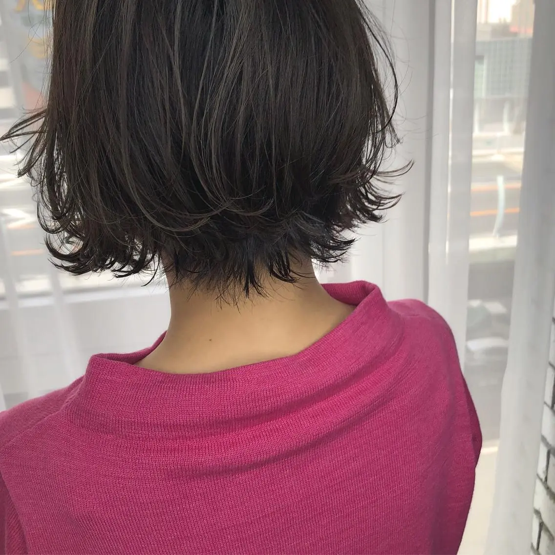 ショート カラー ハイライトカラー ハイライト ショートヘア 外ハネヘア ORIKA 美容室のヘアスタイル