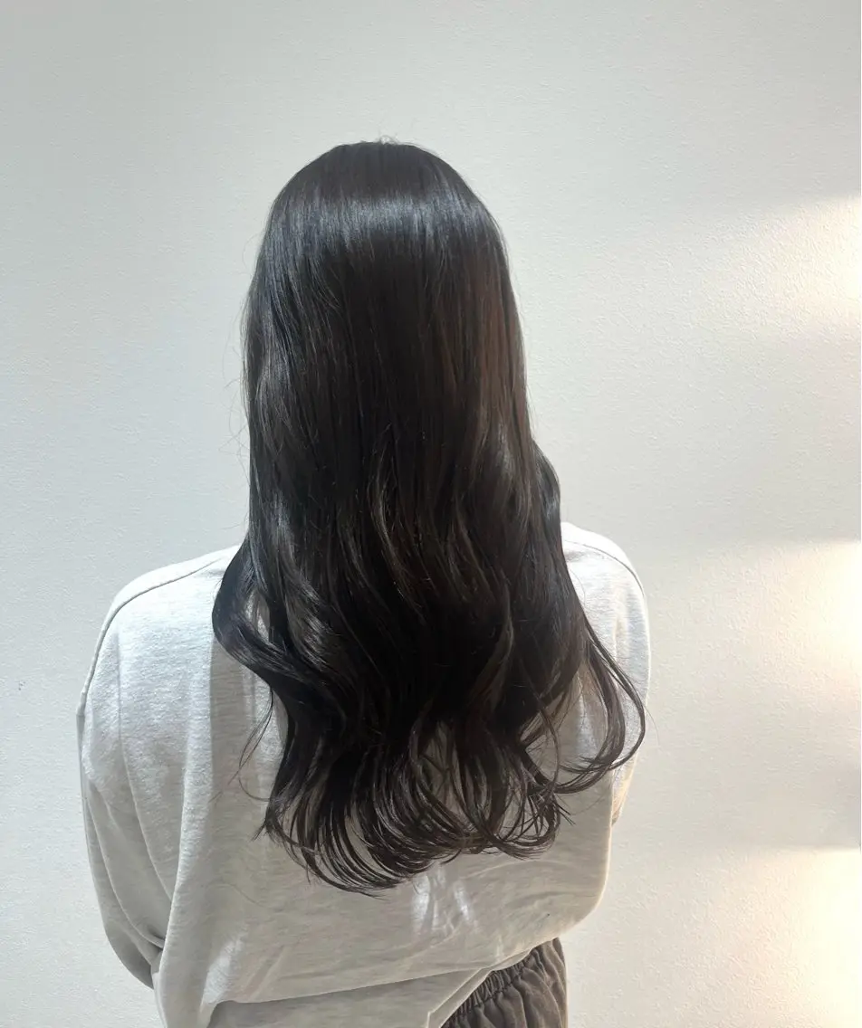 ロング カラー 透明感Color🩶 髪質改善 ユウナ🦋のヘアスタイル