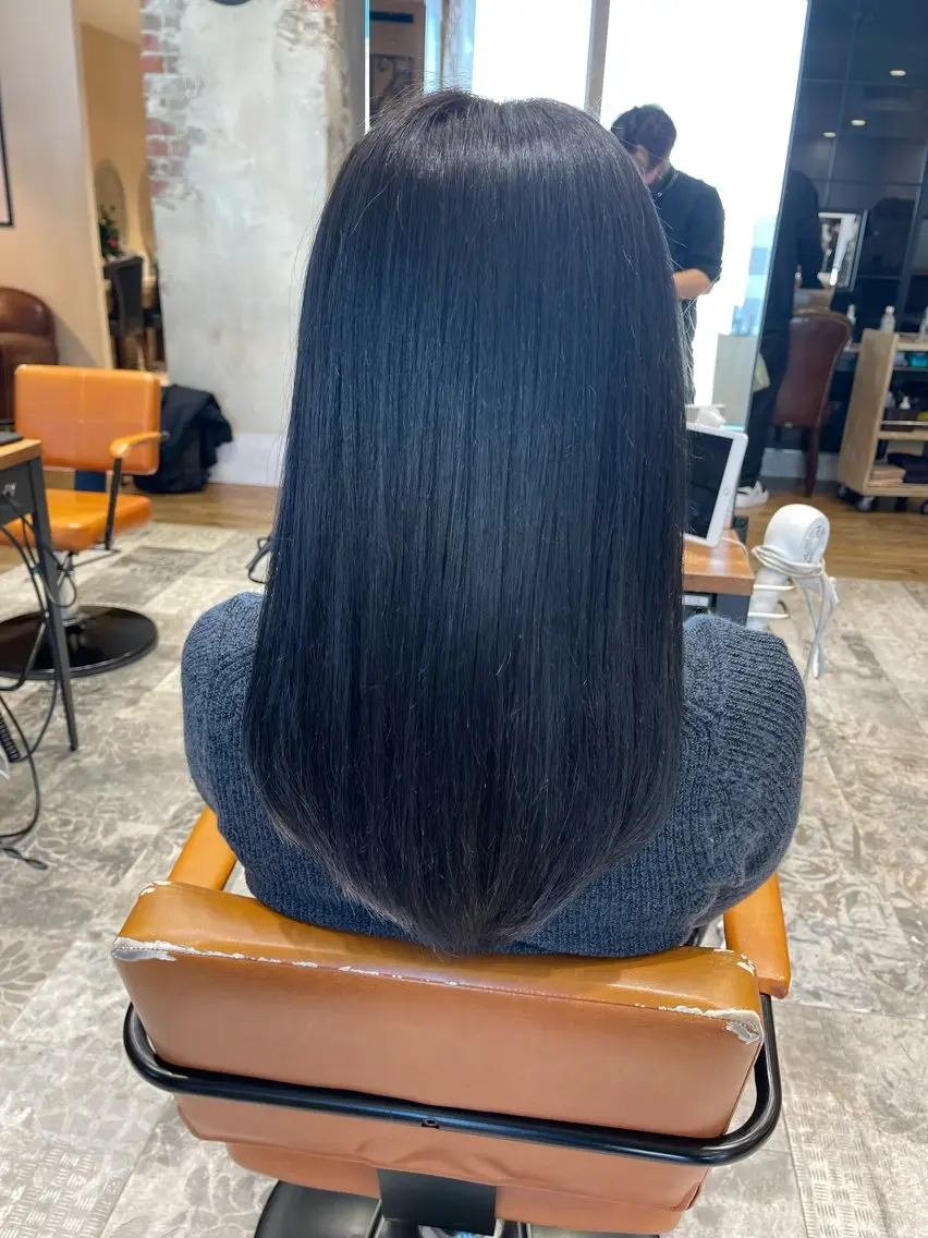 ロング ヘアカラー トリートメント ヘッドスパ 透明感カラー 大工廻あすやのヘアスタイル