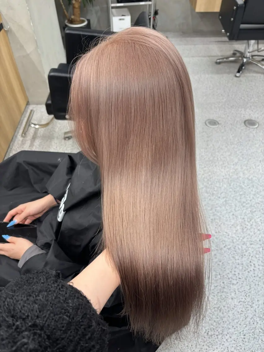 ロング ヘアカラー PELE  原宿 airiのヘアスタイル