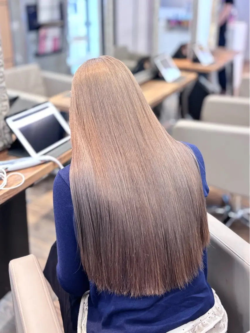 ロング カラー ベージュカラー ブリーチ ブロンド ケアブリーチ 透明感カラー ヘアカラー 🕊️カズヤ/ ハイトーン🕊️のヘアスタイル