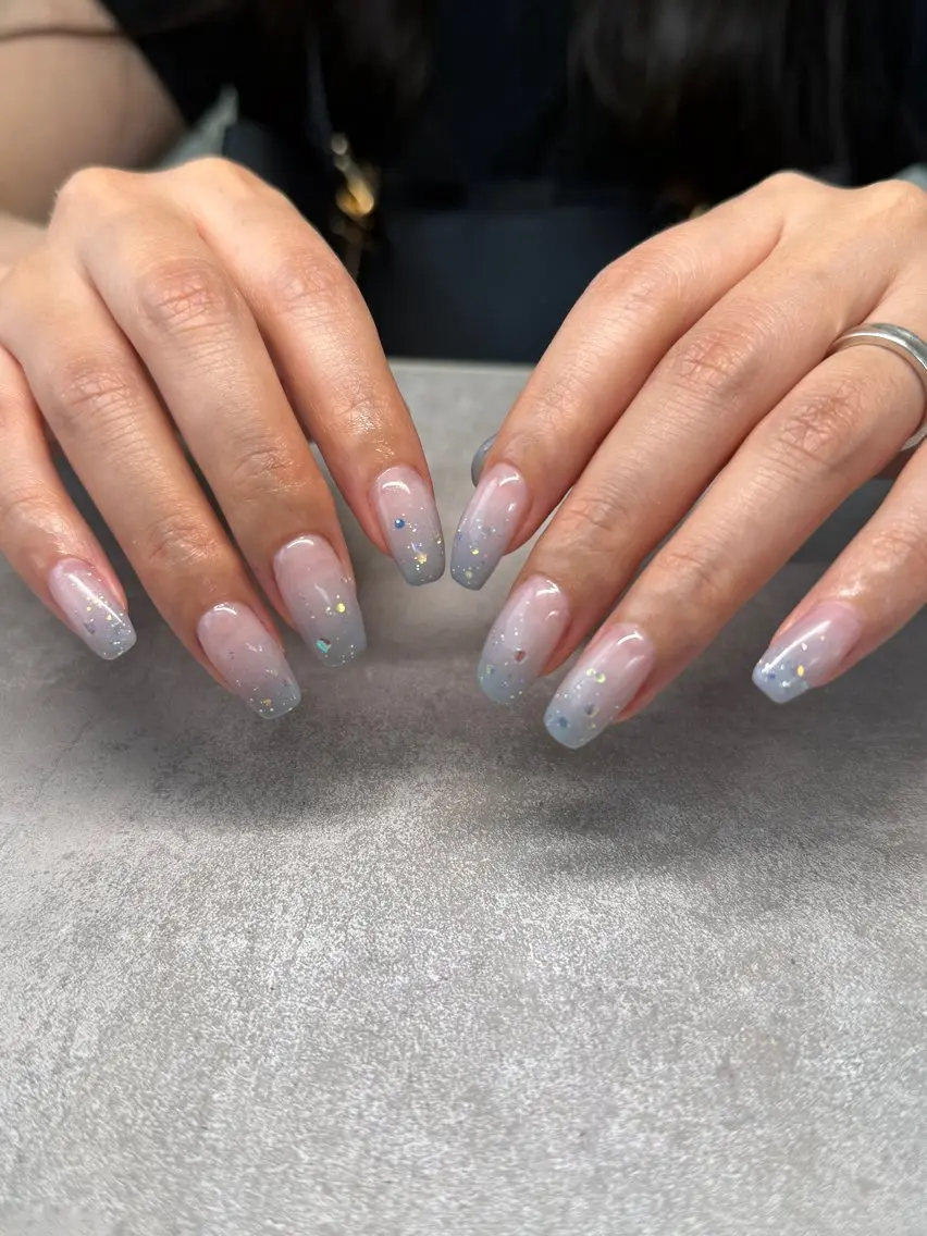 ネイル グラデーション ニュアンスネイル スクエアネイル ハンドネイル nailroom amyのネイルデザイン