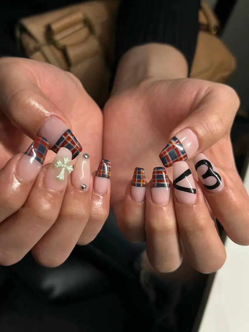 ネイル ニュアンスネイル sakae yurinaのネイルデザイン