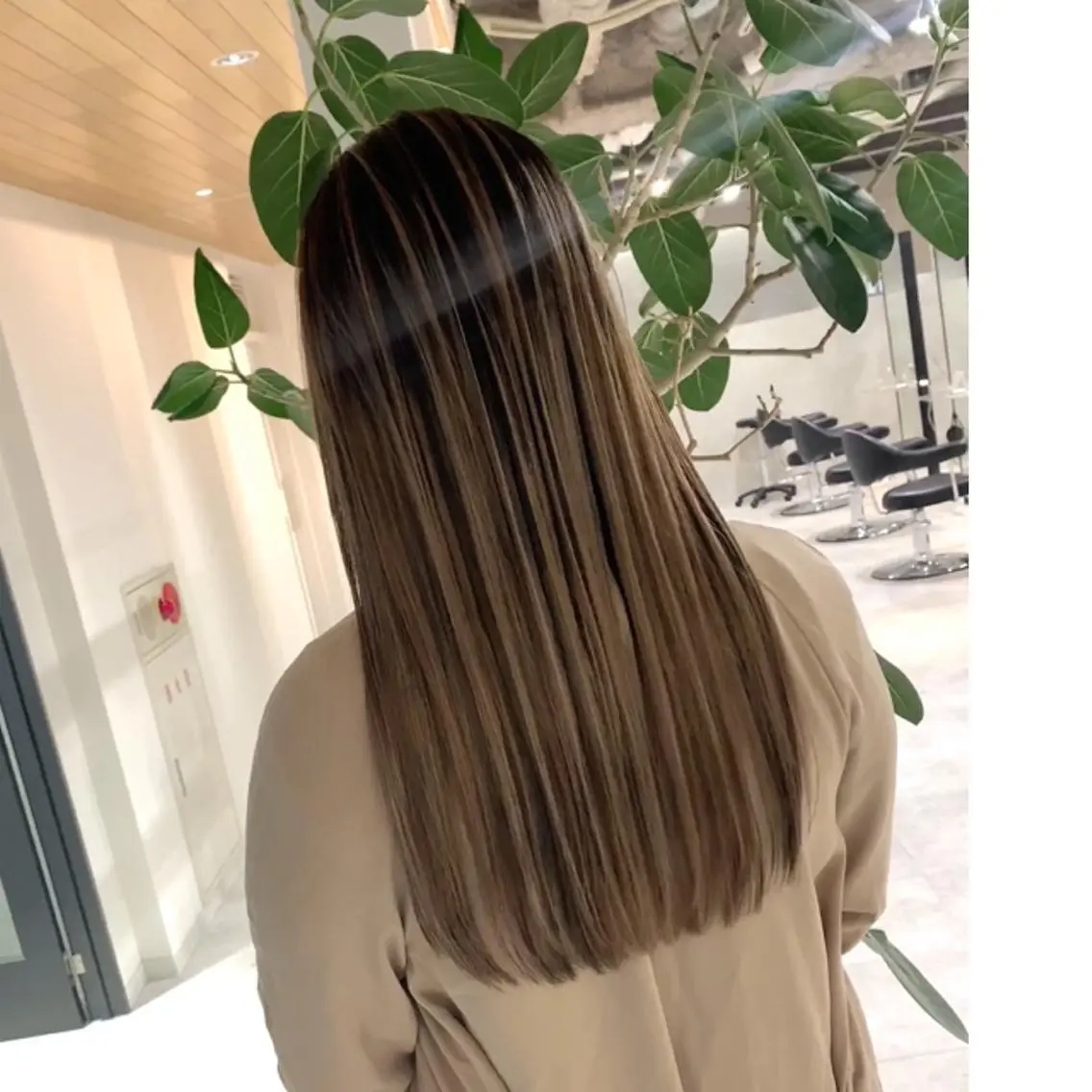 ロング レイヤーカット ロング カット ヘアカラー トリートメント 神戸でブリーチなら puty/レイヤーのヘアスタイル