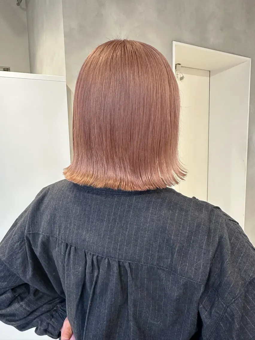 ショート カラー ベージュカラー ブリーチ ブロンド ケアブリーチ ピンクカラー カット ヘアカラー トリートメント 可愛いベージュ作る 美容師/あかね🧸のヘアスタイル