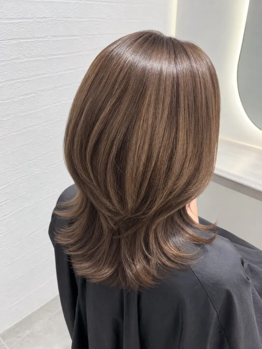 カラー ベージュカラー オリーブベージュ ヘアカラー トリートメント 木村 ゆきのヘアスタイル