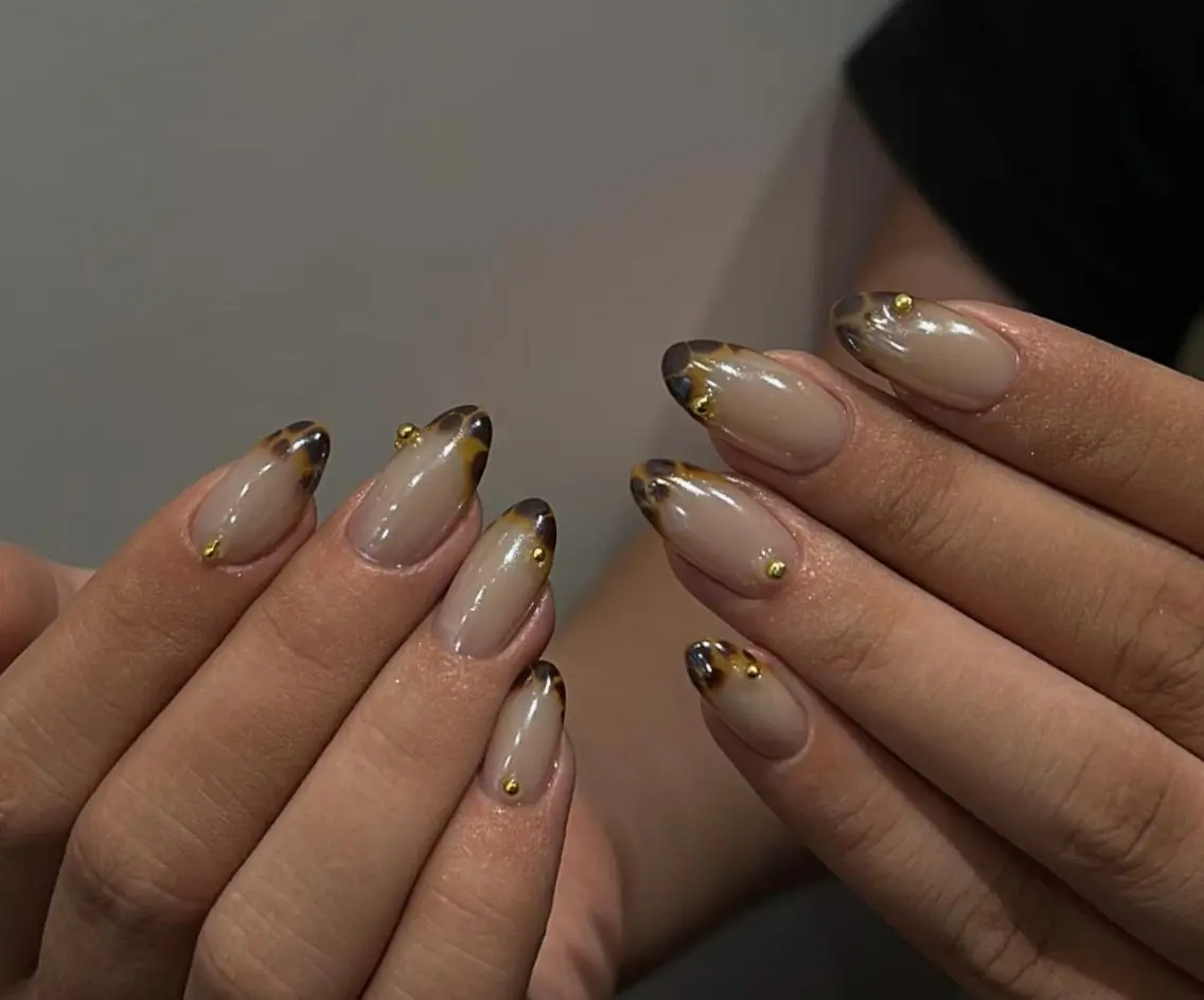 ネイル ハンドネイル 🎀 Ayaka_nailのネイルデザイン