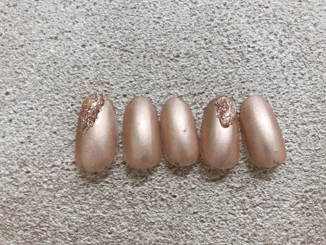 ネイル mogunail &blowのネイルデザイン
