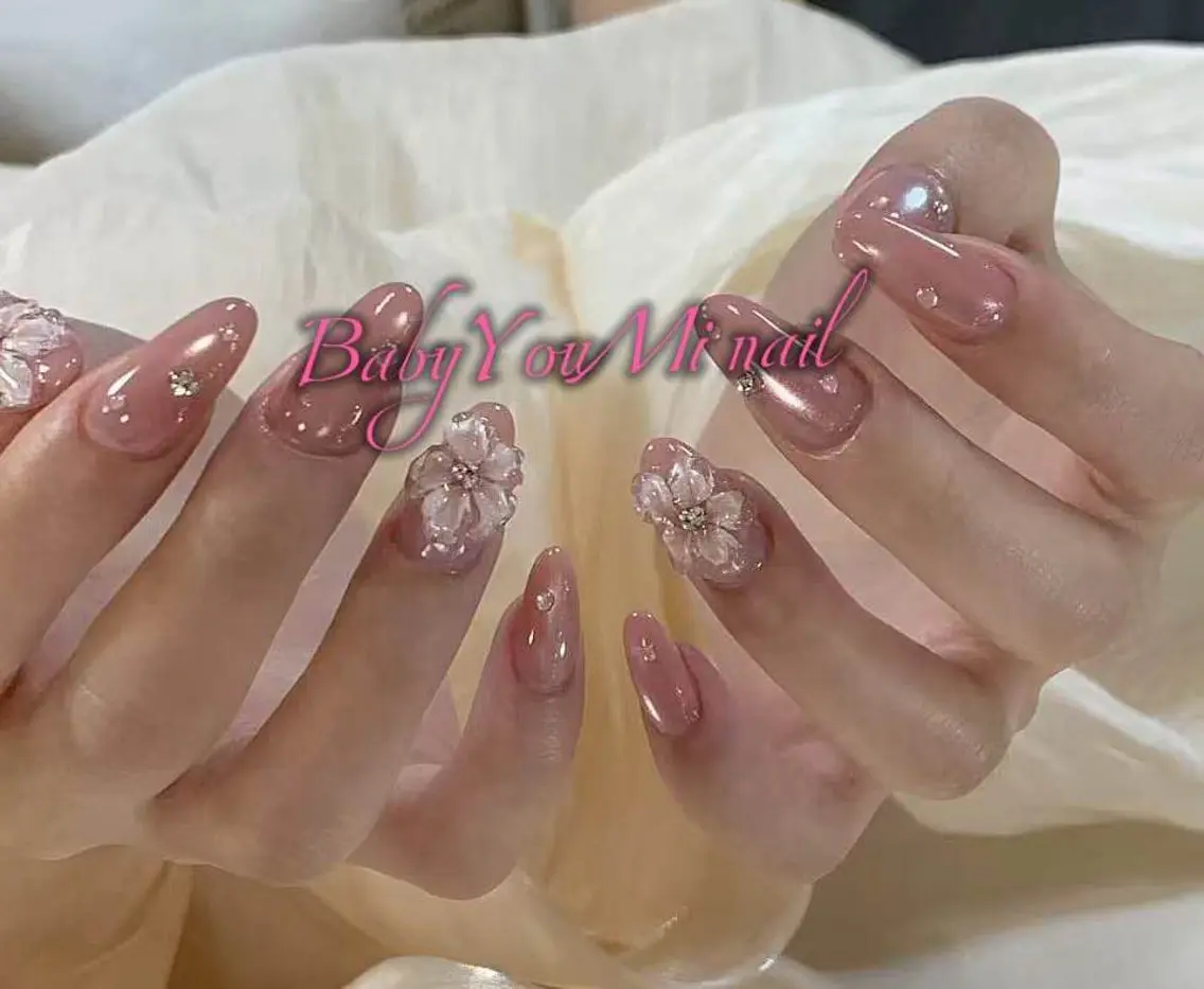 ネイル オーロラネイル チークネイル 成人式 フットネイル フレンチネイル ハンドネイル BabyYouMi nailのネイルデザイン
