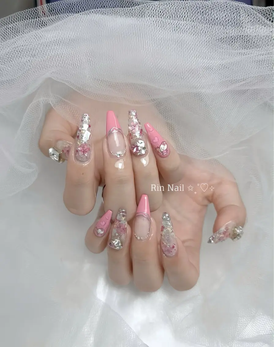 ネイル アートネイル チークネイル ジェルネイル ロングネイル マグネットネイル ハンドネイル Rin Nail 新大久保店のネイルデザイン