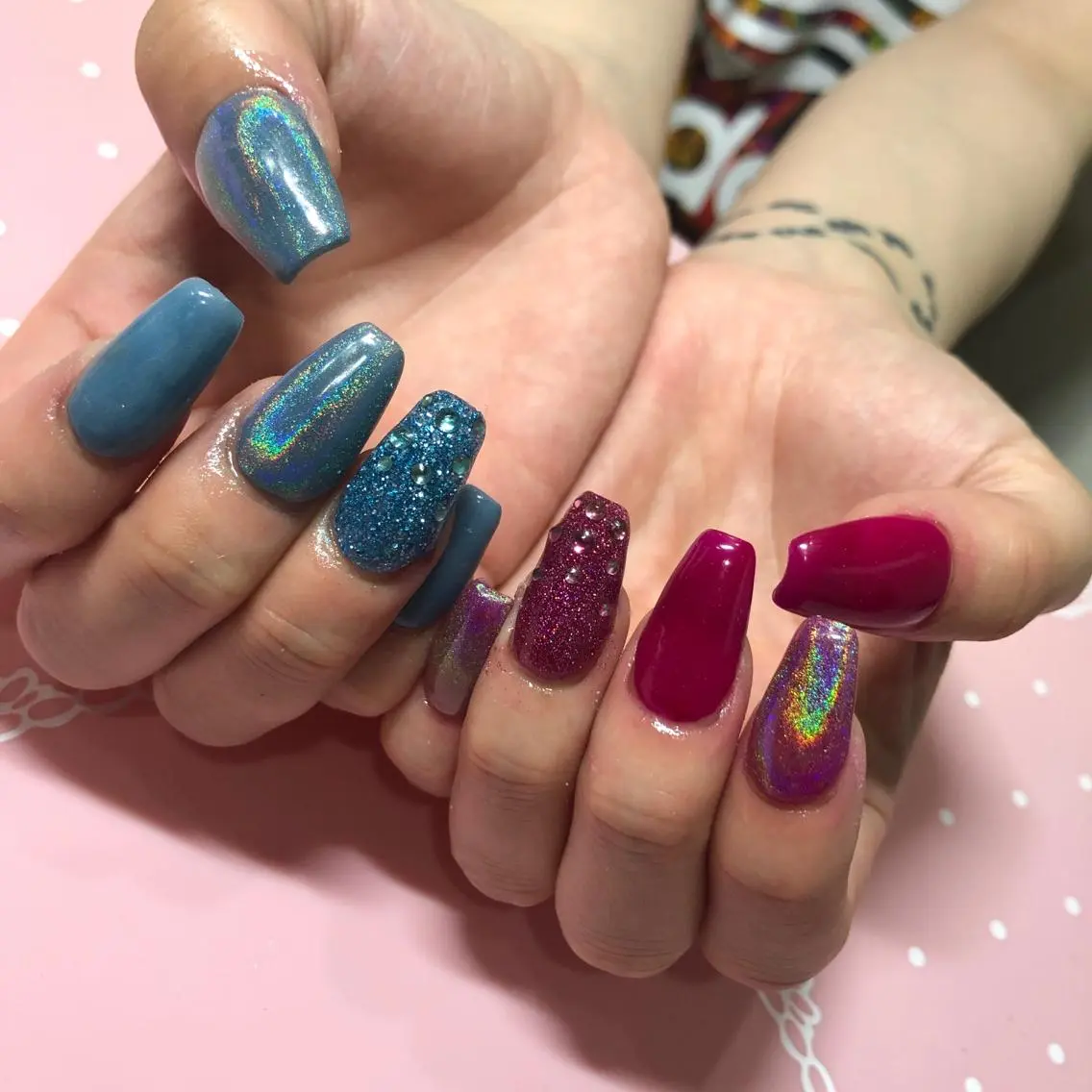 ミディアム ネイル ハンドネイル 《LB》ラブリエ Nail&eyeのマツエク・マツパデザイン