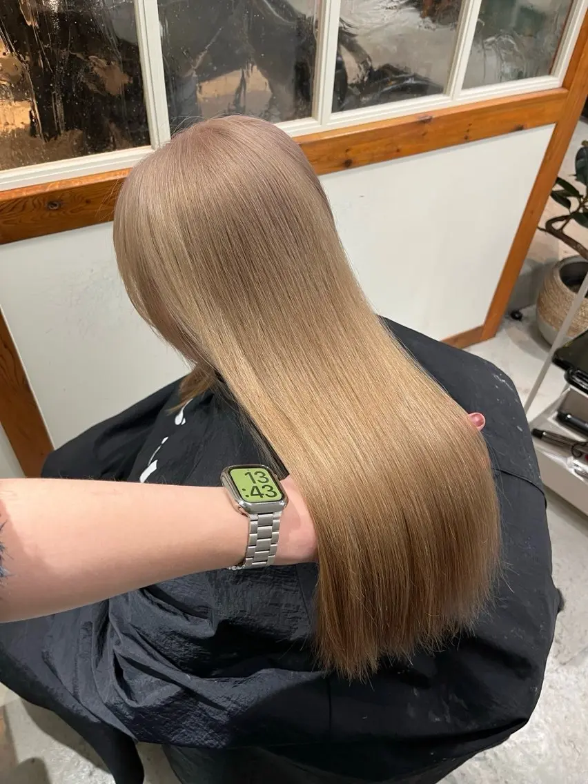 ミディアム カラー ヘアアレンジ ヘアカラー トリートメント 菅宮 皐のヘアスタイル