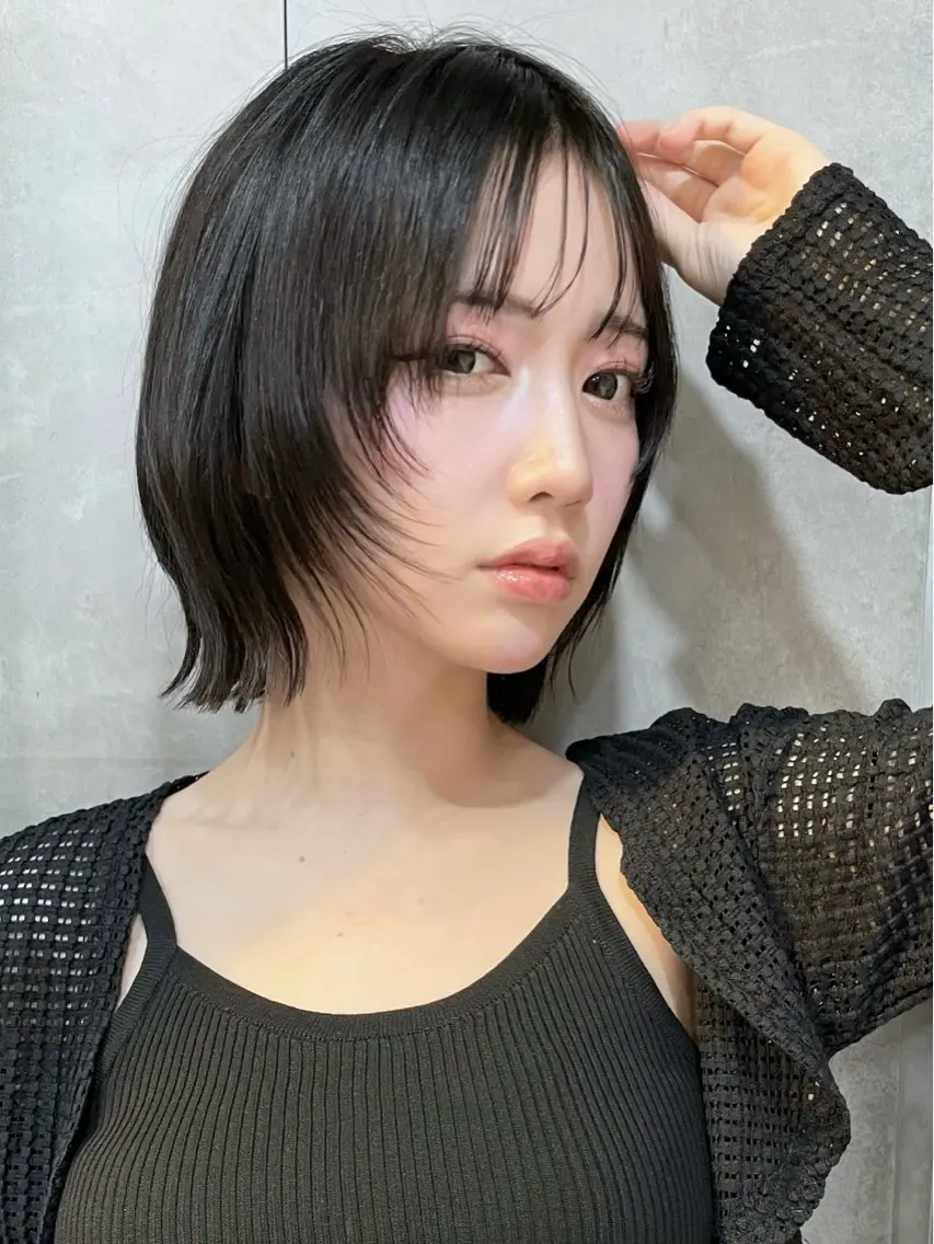 ミディアム ボブレイヤー ボブ レイヤーカット ボブ/デザインカラー /表参道/新井美有紀のヘアスタイル