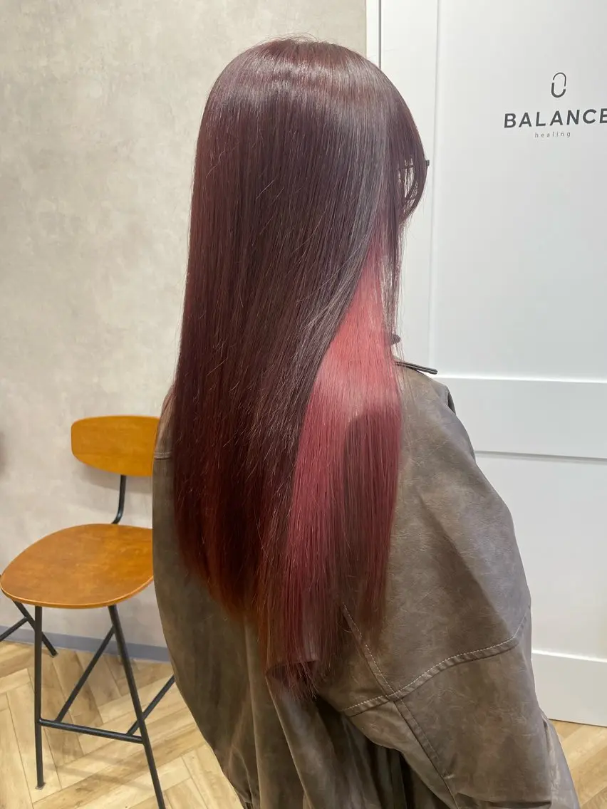 インナーカラーorイヤリングカラー💛の写真