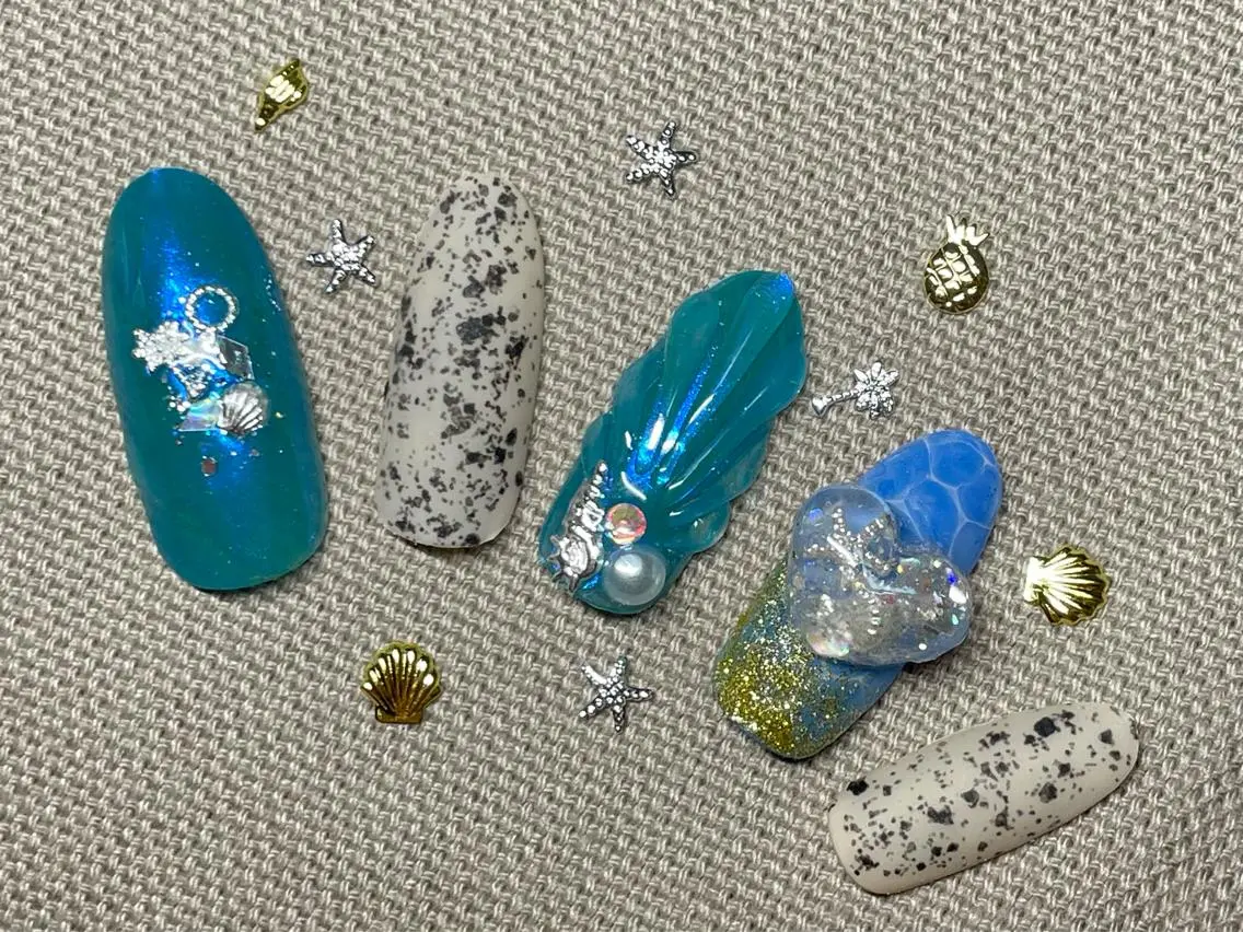ネイル LUNA NAIL ayuのネイルデザイン