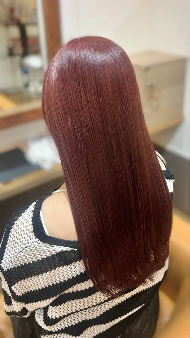 ロング カラー ブリーチ ブラウンカラー ブリーチなしカラー オレンジ ピンクカラー カット ヘアカラー トリートメント 岡田 杏奈のヘアスタイル