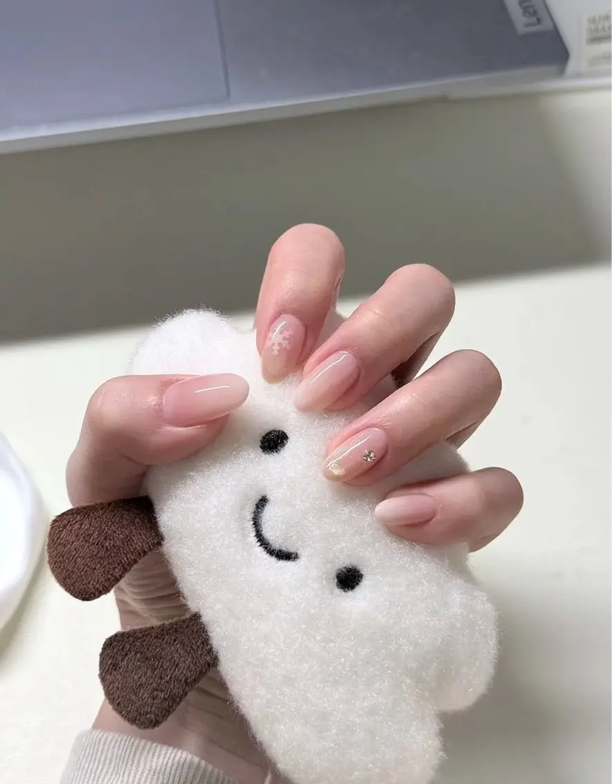 ショート 黒川 凛のネイルデザイン