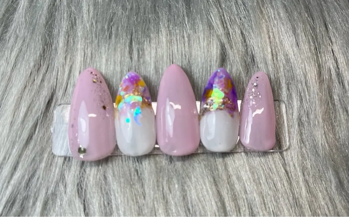 限定デザインネイルD8(オフ込み)の写真