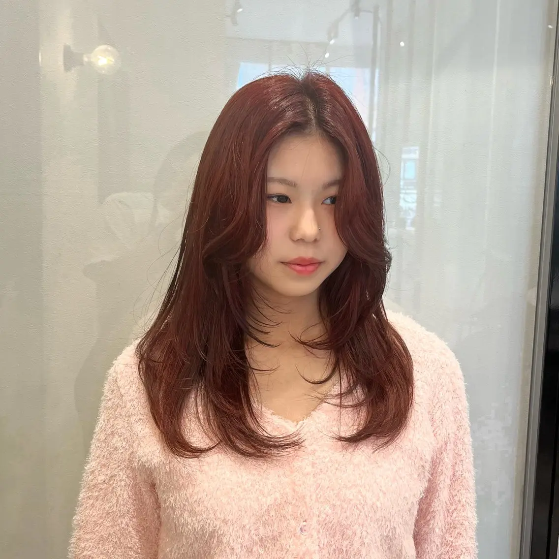 ロング カラー AMI🎀韓国ヘア 透明感カラーのヘアスタイル