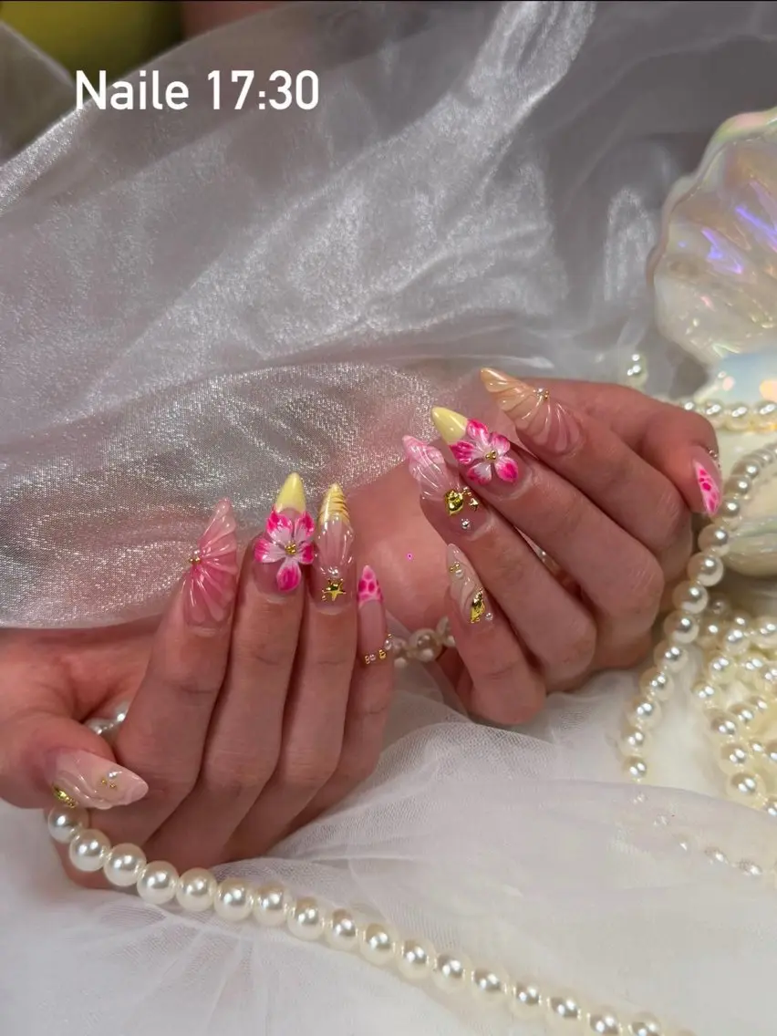 ネイル ハンドネイル Rinaky Amee Nailのネイルデザイン