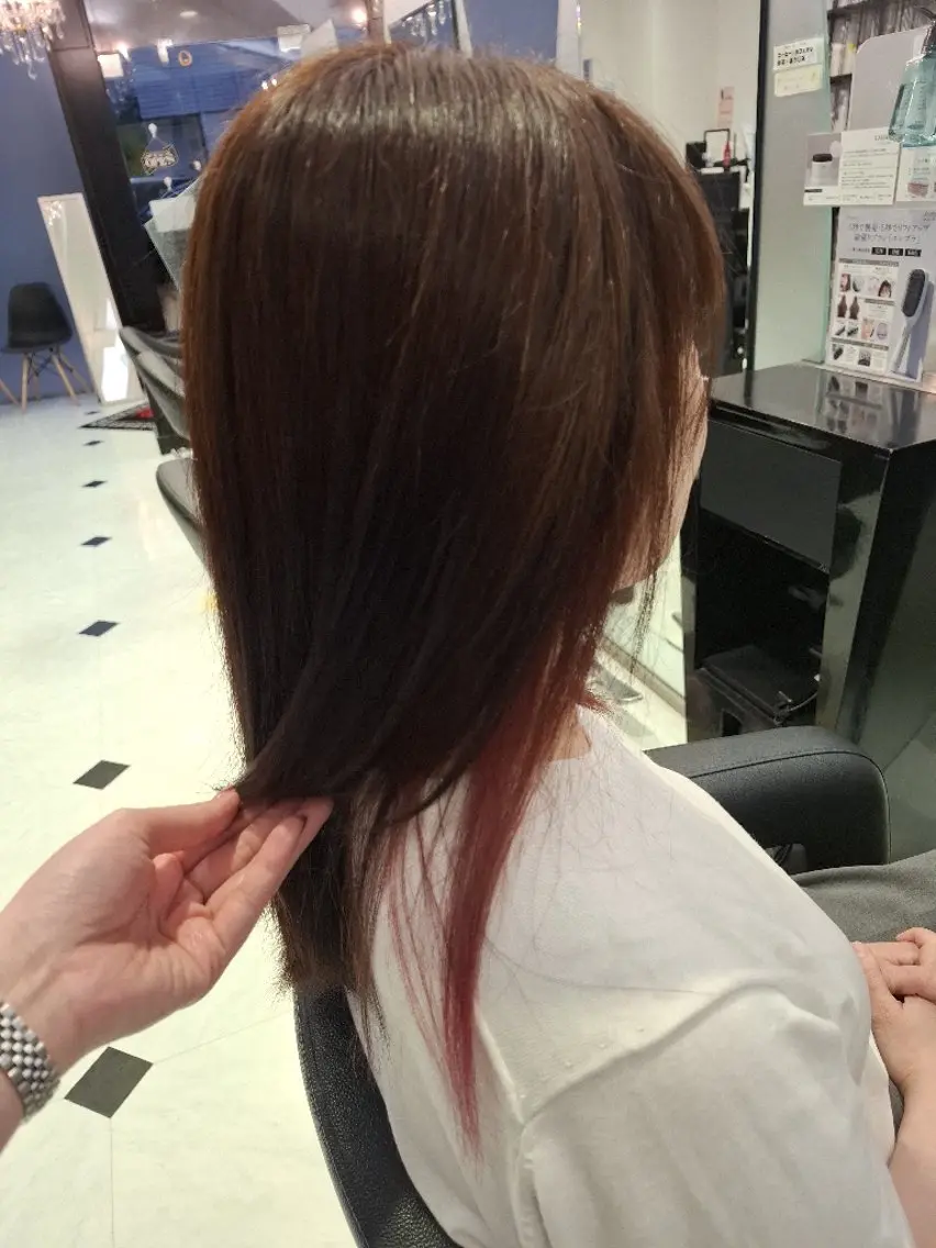 ロング カラー インナーカラー KANAKO .のヘアスタイル
