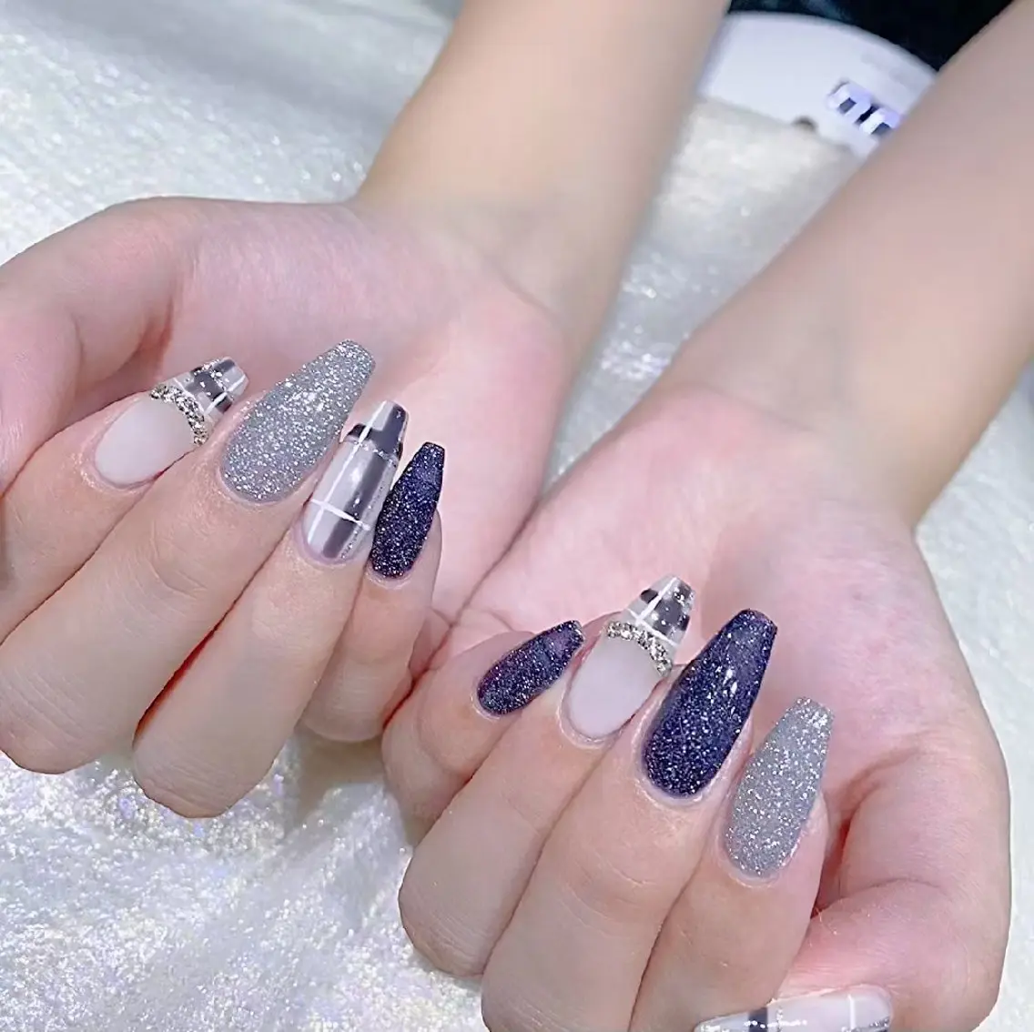 ネイル ハンドネイル Queens みなみのネイルデザイン