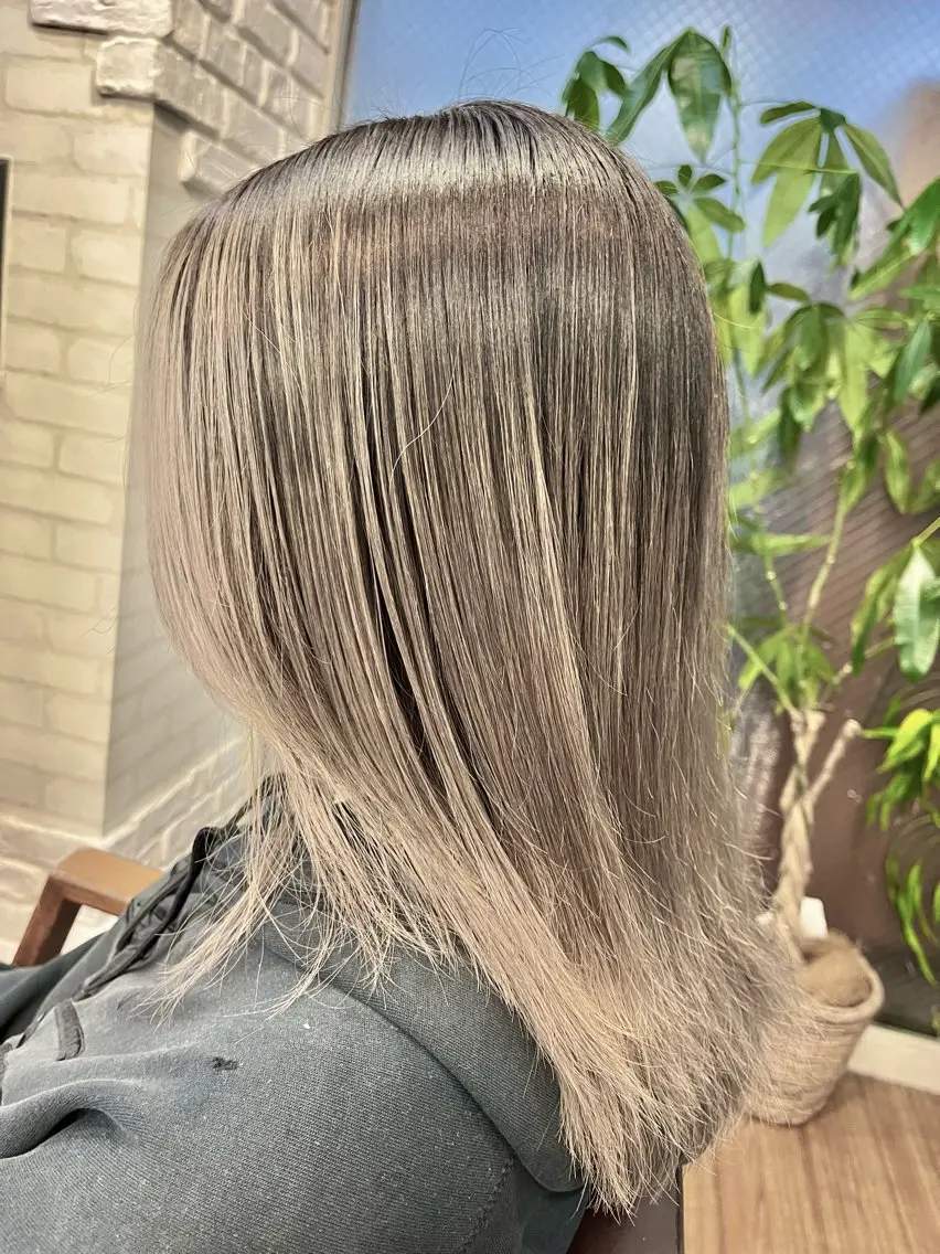 セミロング 海外デザイン好きな方 滝沢錬平のヘアスタイル