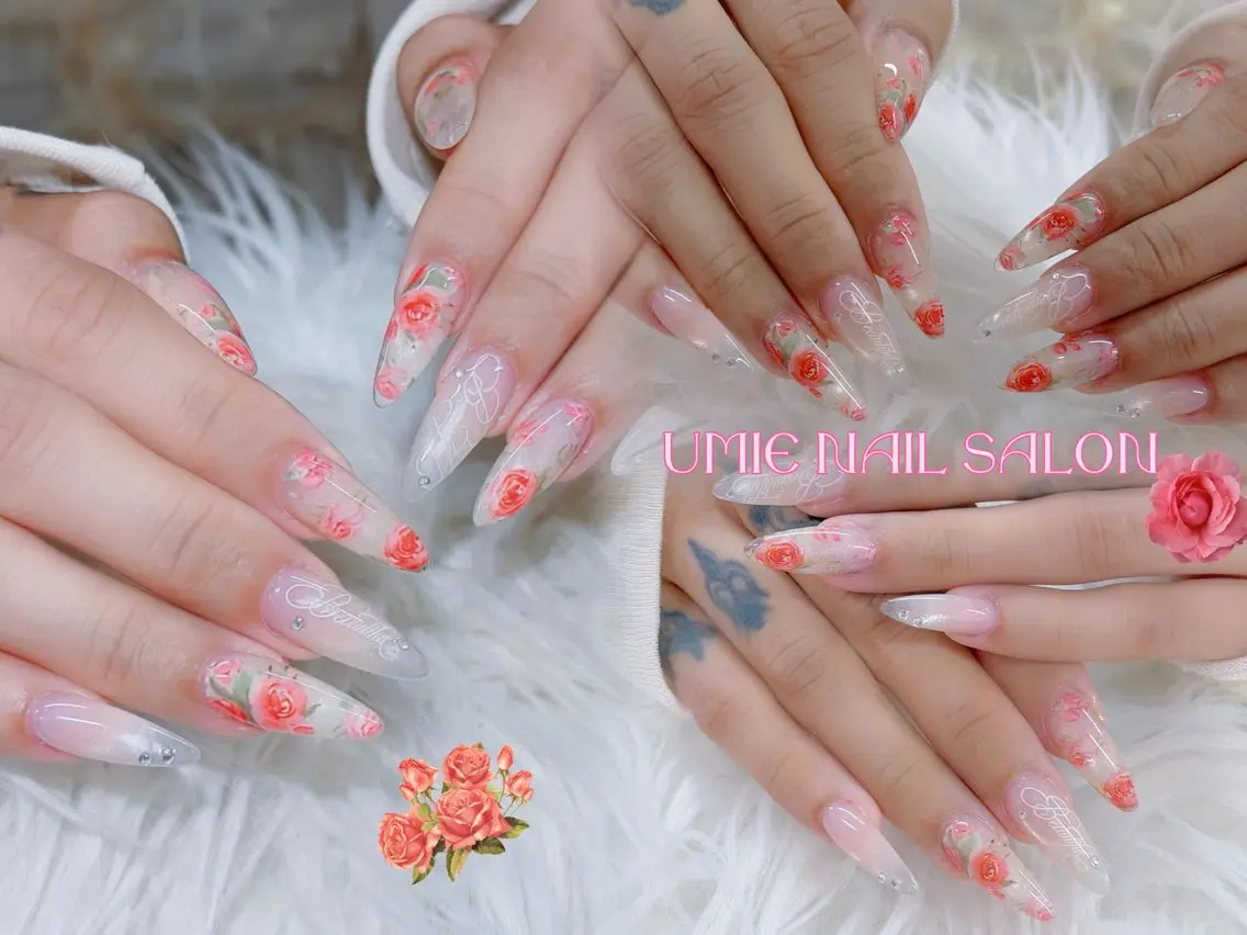 ネイル フットネイル フレンチネイル ジェルネイル ガラスフレンチ マグネットネイル UMIE NAIL SALONのネイルデザイン