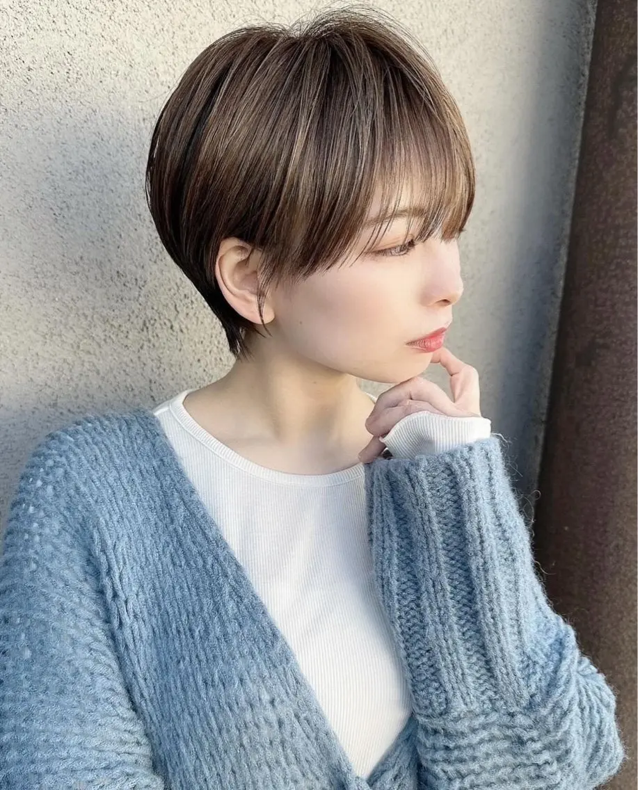 ショート ショートボブ 韓国風カラー ボブ くびれヘア エギョモリ ボブ/顔周りカット /縮毛矯正/鈴木隆太のヘアスタイル