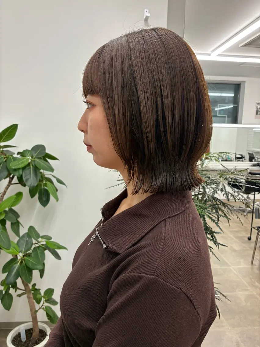 ミディアム カラー ボブレイヤー 透明感カラー オリーブカラー ボブ くびれヘア カット ヘアカラー 櫻井ちの/ENV/ カットモデル募集中✨のヘアスタイル