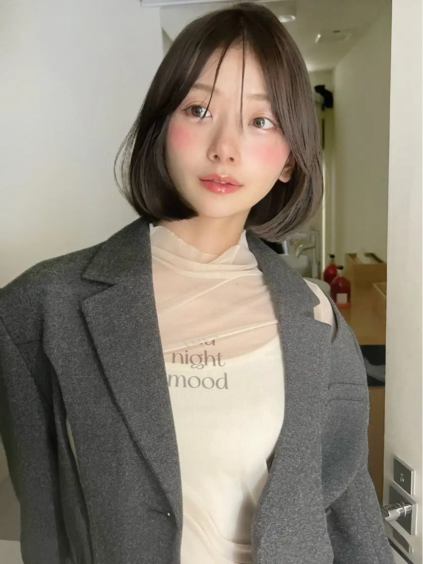 ショート 小顔カット カット 小顔ボブ jilblanカホのヘアスタイル