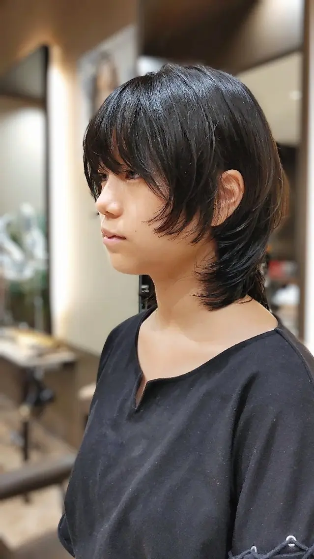 ミディアム ホリウチ ユキエのヘアスタイル