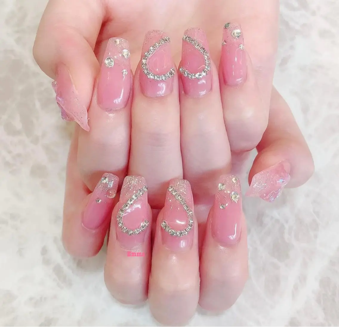 ネイル ISA_ BELLAのネイルデザイン