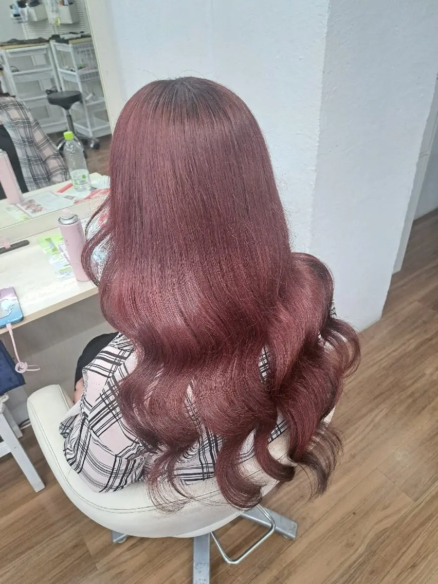 ロング カラー レッドカラー ヘアカラー トリートメント GLOSS心斎橋🌹 はるなのヘアスタイル