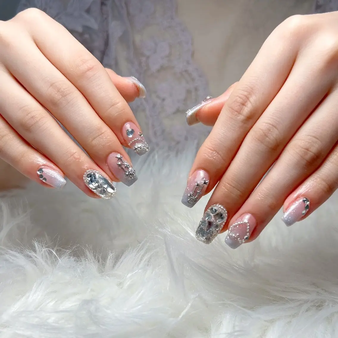 ネイル ハート キラキラネイル 持ち込み ワンホンネイル ハンドネイル UM Nail Salonのネイルデザイン