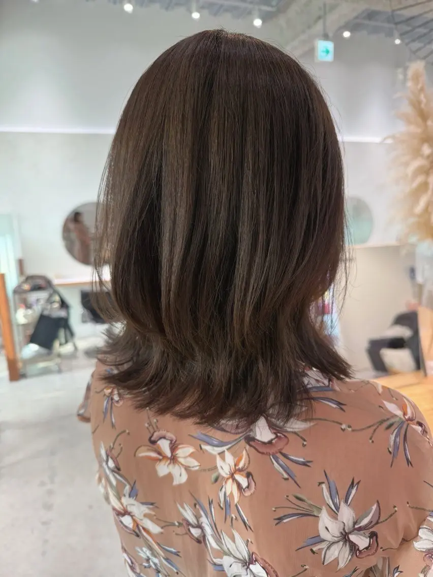 ミディアム カット ヘアカラー 宮澤 美幸のヘアスタイル