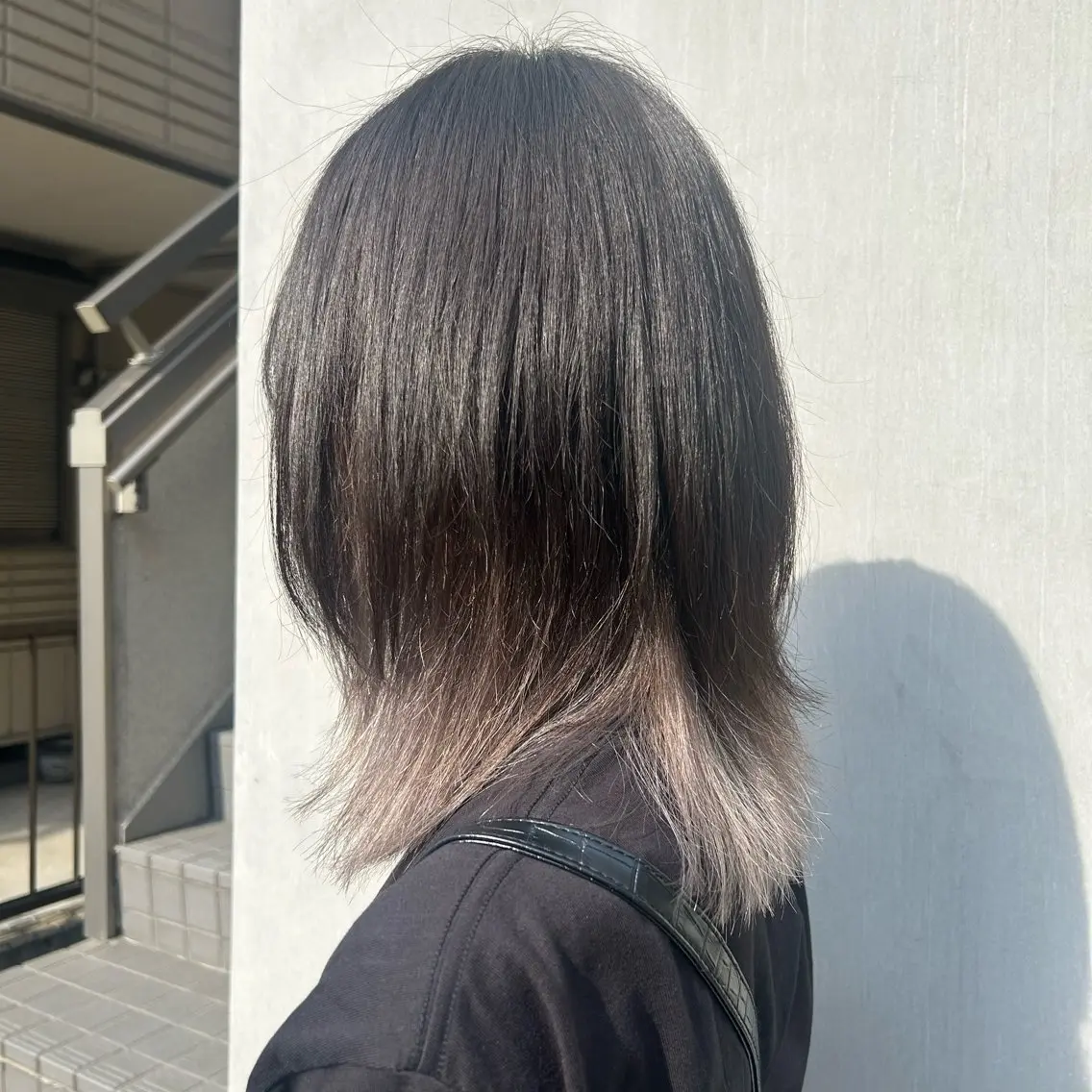 ミディアム カラー カット ヘアカラー トリートメント 若狭 彩花のヘアスタイル