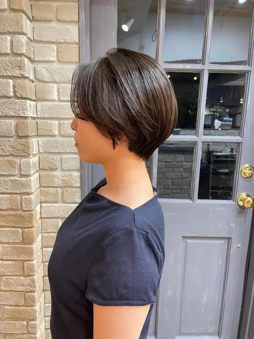 ショート レイヤースタイル⭐️ 村上のヘアスタイル