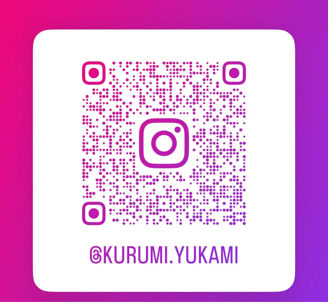 YUKAMI KURUMIのヘアスタイル