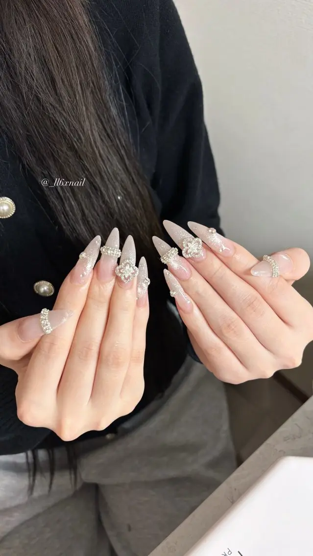 ネイル ハンドネイル 𝑆𝑎𝑒｜ 枚方ネイルのネイルデザイン