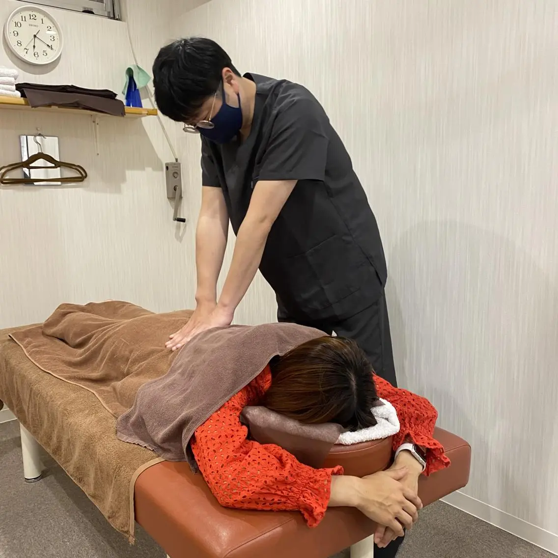 産前・産後🤰🏻 腰痛+骨盤矯正 60分💫 産前の方も安心して受けられます🙆🏻♀️の写真