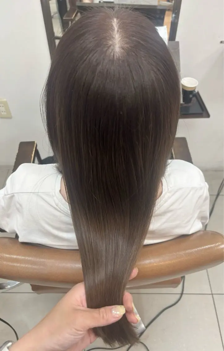ミディアム カラー ベージュカラー オリーブベージュ 髪質改善 ヘアカラー トリートメント 頭皮×髪質改善 透明感カラー💎中村のヘアスタイル