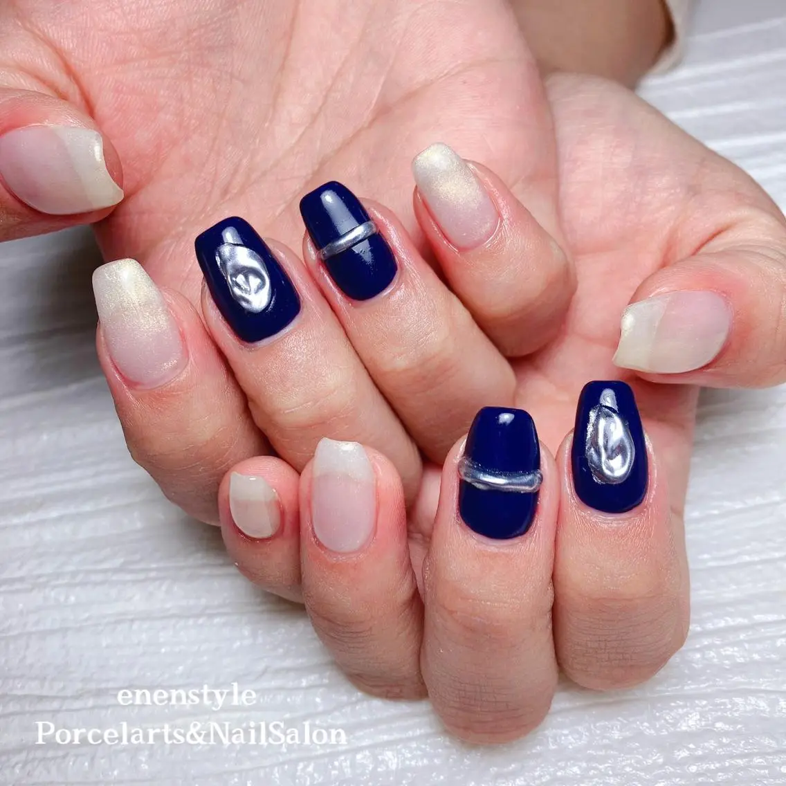 ミディアム ネイル ハンドネイル 🐾enen style 🐾のネイルデザイン