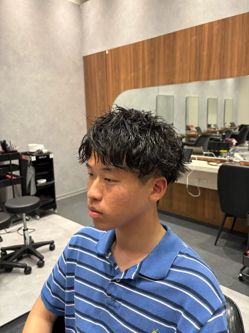 ショート メンズ カット メンズ特化 宮崎大弥のヘアスタイル