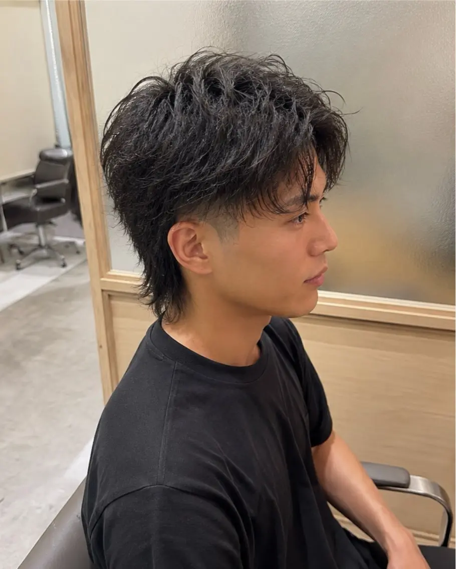 ショート パーマ メンズ メンズパーマ メンズウルフカット 髪質改善 ウルフカット カット パーマ 久木原 ゆりのヘアスタイル