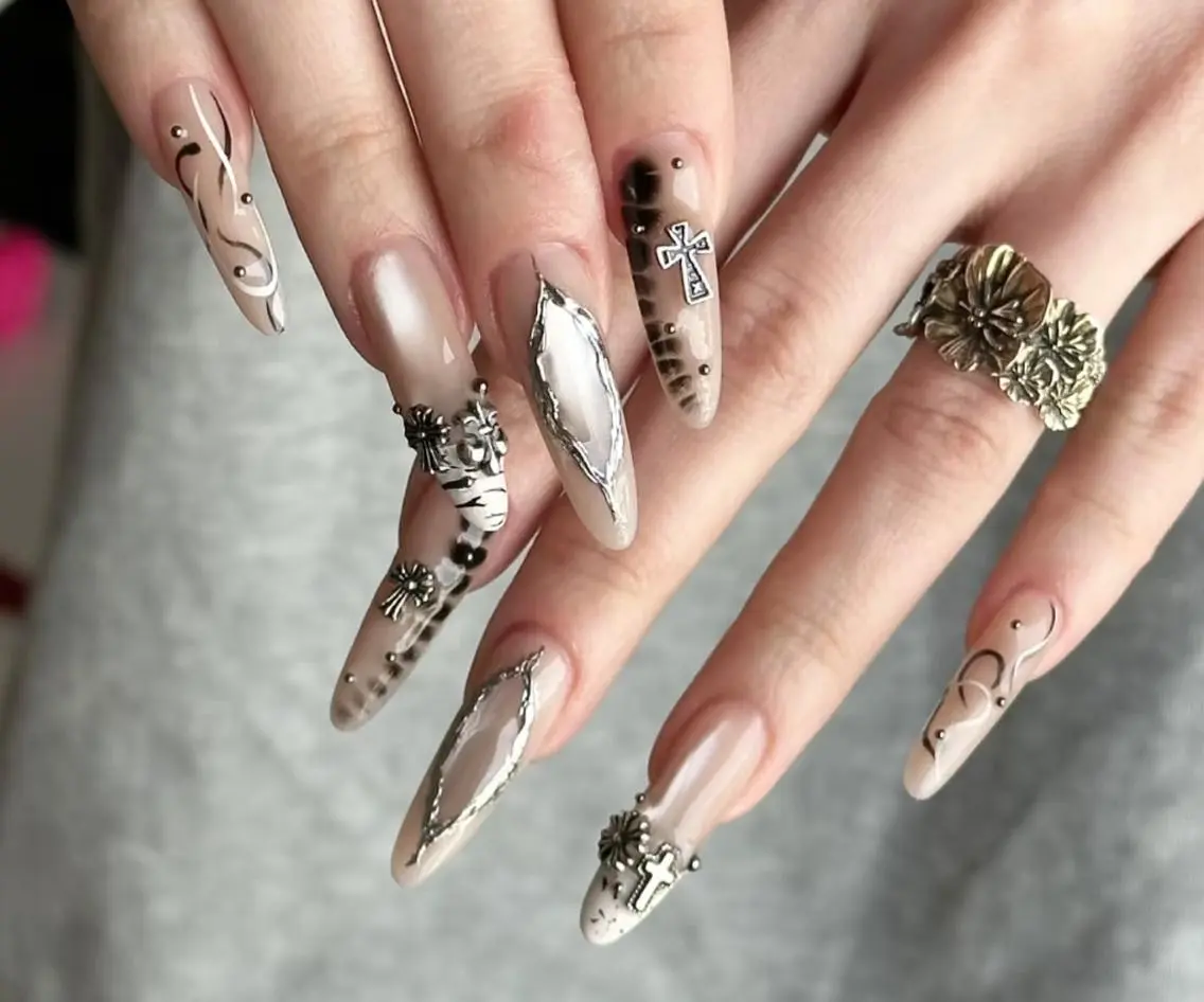 ネイル ハンドネイル ハンドケア 🍑 momo_nailのネイルデザイン