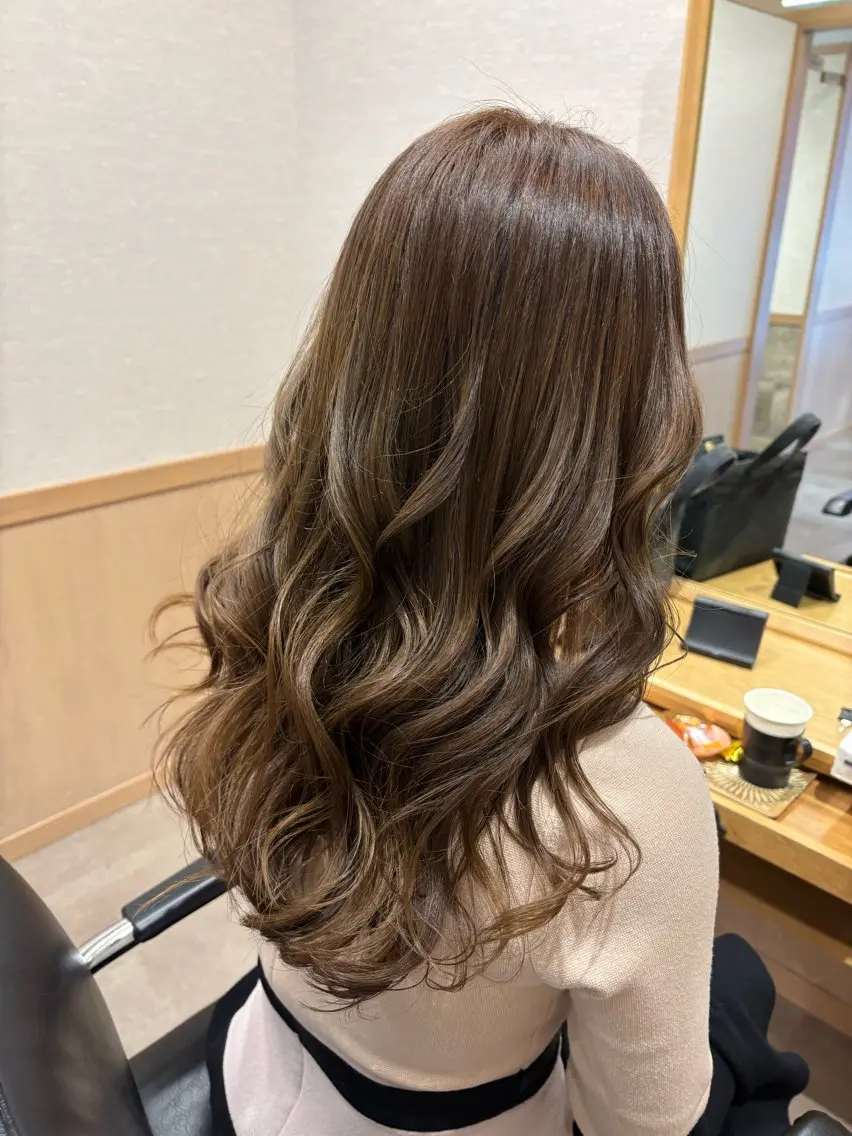 ロング カラー カット ヘアカラー トリートメント miho 🌼🌼🌼のヘアスタイル