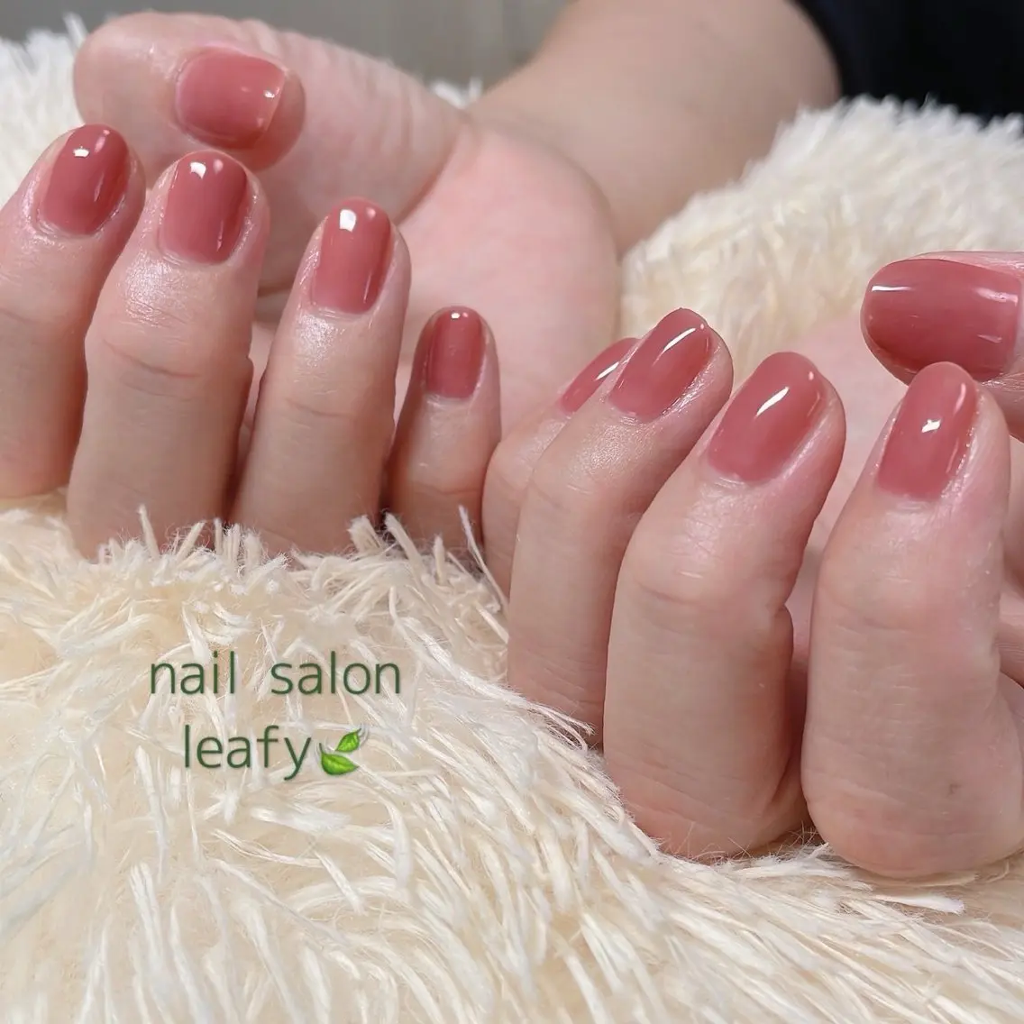 ネイル ワンカラーネイル ハンドネイル ネイルサロン leafyのネイルデザイン